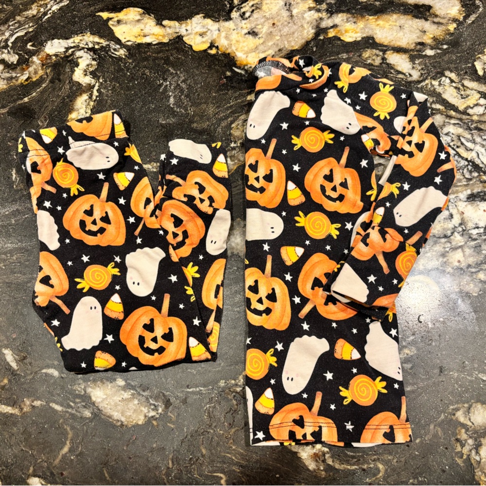 Bums & Roses 2 pc pajamas